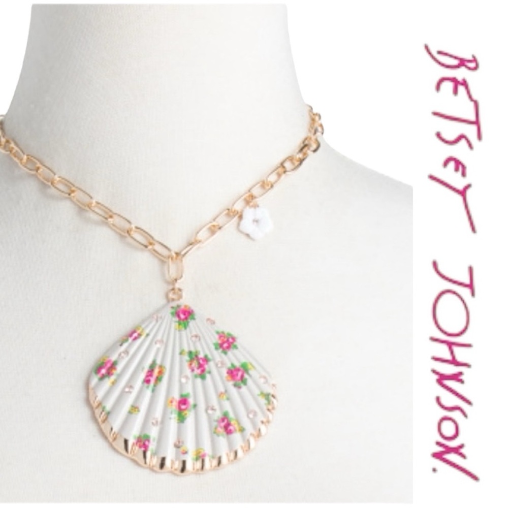 Betsey Johnson Flower Print Shell Short Pendant Chain Necklace